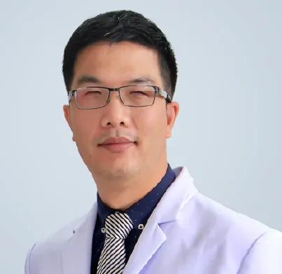 Dr. Pattarawut Ruengwanich